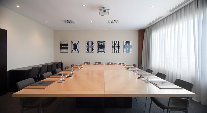 Ac Hotel Huelva By Marriott Εξωτερικό φωτογραφία