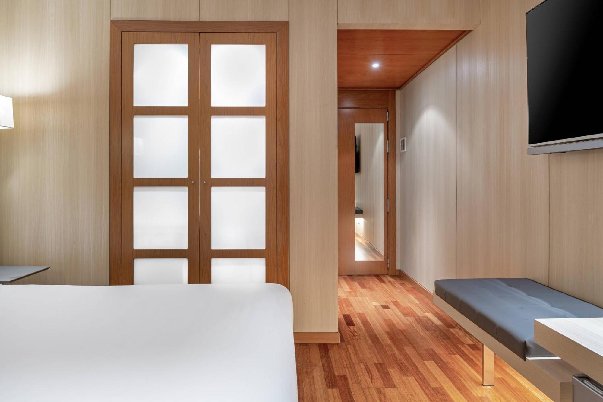 Ac Hotel Huelva By Marriott Εξωτερικό φωτογραφία