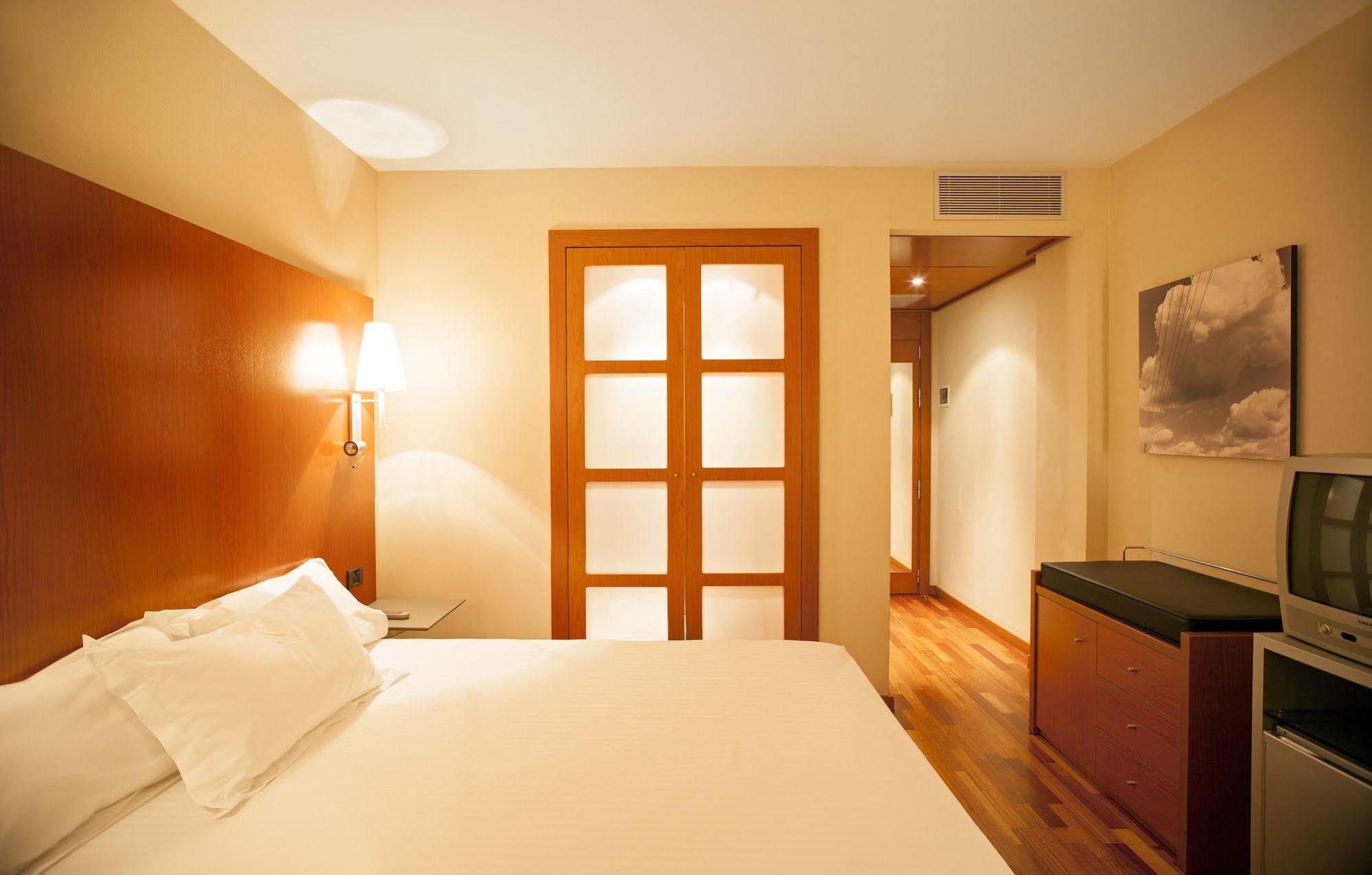 Ac Hotel Huelva By Marriott Εξωτερικό φωτογραφία